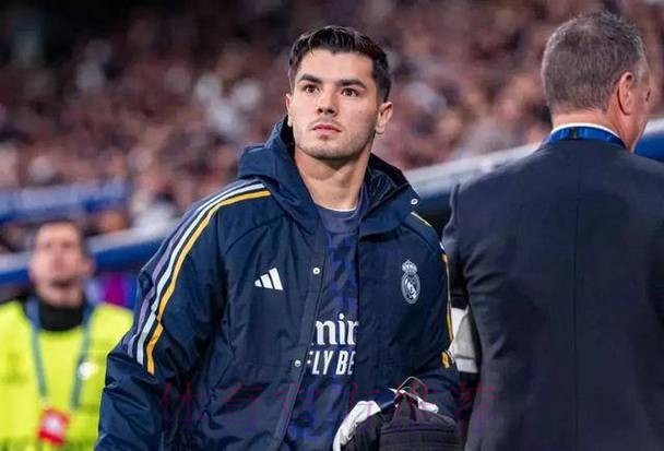 西媒:布拉欣-迪亚斯下赛季将留在皇马效力 西媒:布拉欣-迪亚斯下赛季将留在皇马效力